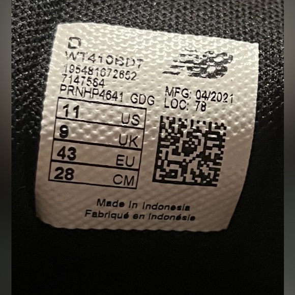 NEW BALANCE 410 NB Trail Women’s Running Sneakers With Black Purple Upper Sz:11 - Picture 4 of 8